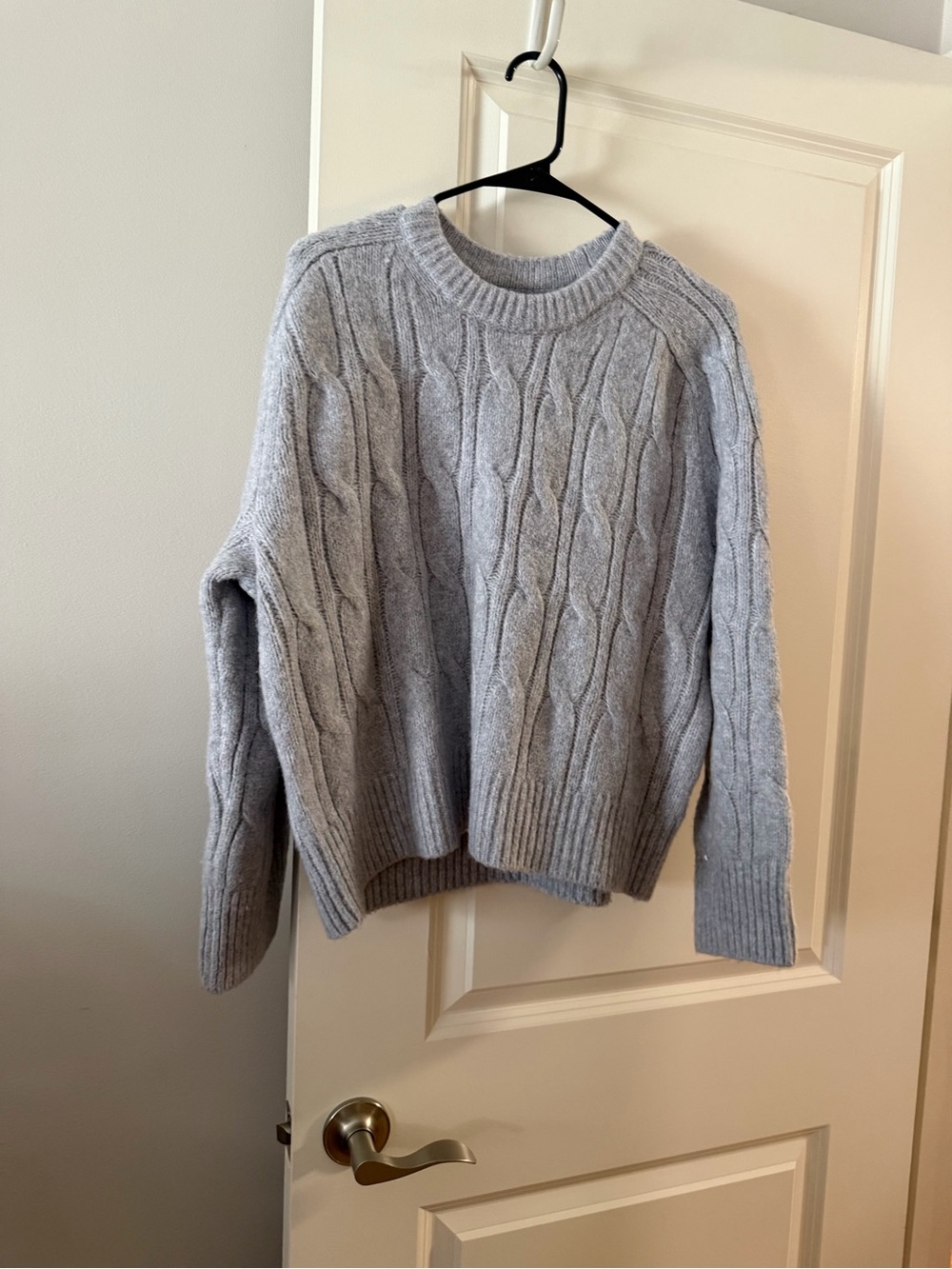 Abercrombie cable knit Madeline sweater